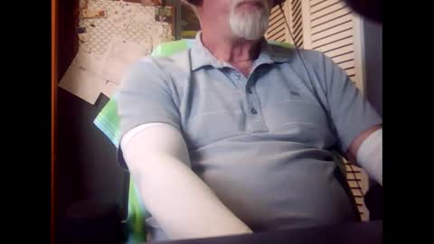 Snapshot of satyr64 chatting on 04.28.26 satyr64 online show from 04.28.26