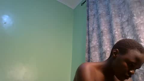 Snapshot of sauce_pety chatting on 06.27.26 pety online show from 06.27.26