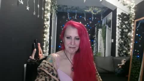 SaucySky online show from 01.06.25