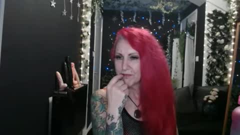 SaucySky online show from 01.14.25