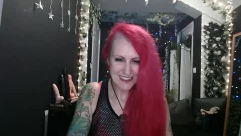 SaucySky online show from 01.15.25