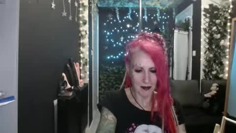 SaucySky online show from 10.06.25