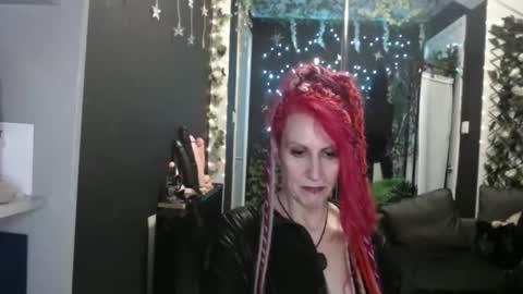 SaucySky online show from 11.09.25