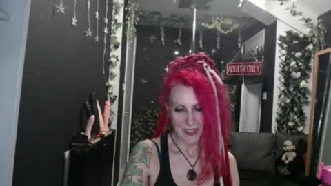 Snapshot of saucysky chatting on 02.18.26 SaucySky online show from 02.18.26