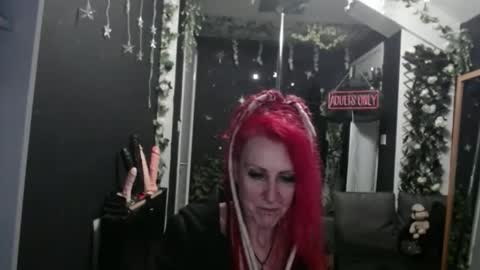 Snapshot of saucysky chatting on 02.19.26 SaucySky online show from 02.19.26