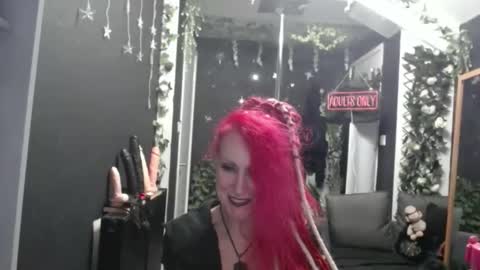 Snapshot of saucysky chatting on 02.22.26 SaucySky online show from 02.22.26