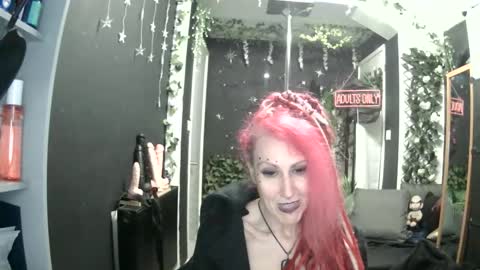 SaucySky online show from 03.25.26