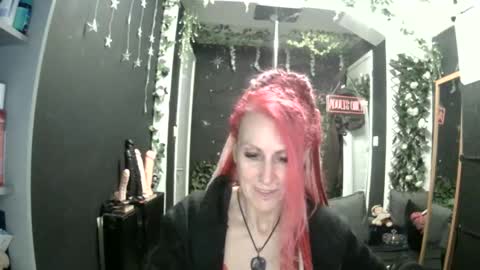 SaucySky online show from 05.14.26