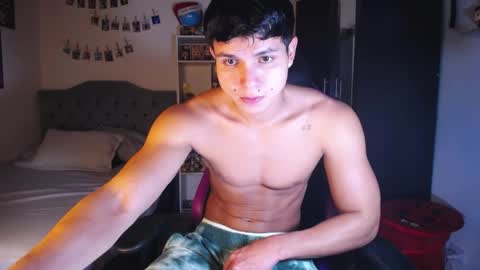 Snapshot of saulomiralles chatting on 05.01.26 Saulo online show from 05.01.26