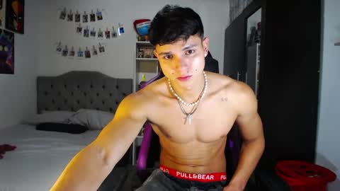 Snapshot of saulomiralles chatting on 05.15.26 Saulo online show from 05.15.26