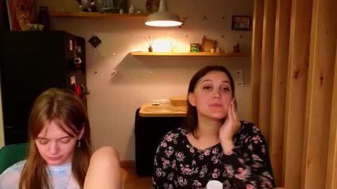 LUNA and ANNA    online show from 09.21.25