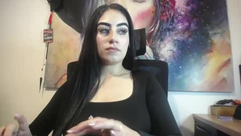 Snapshot of savage_doll chatting on 05.18.26 ANGELICA online show from 05.18.26