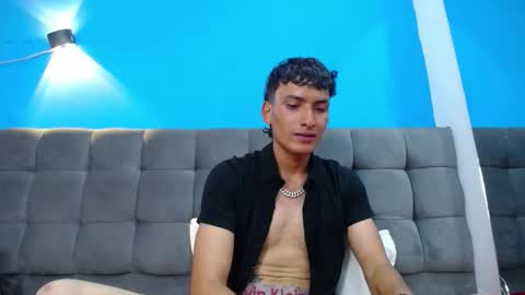 Snapshot of savagelover_ chatting on 10.17.25 SavageLover online show from 10.17.25
