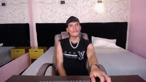 SavageLover  online show from 11.25.25