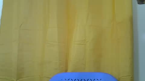 Snapshot of savagetongu3e chatting on 10.11.25 savagetonguee online show from 10.11.25