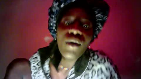 Snapshot of savagetongu3e chatting on 03.18.26 savagetonguee online show from 03.18.26