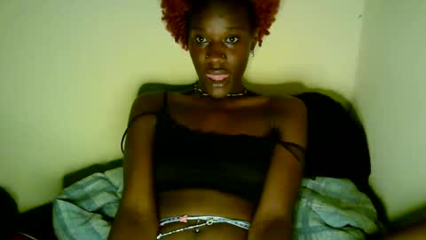 Snapshot of savagetongu3e chatting on 03.19.26 savagetonguee online show from 03.19.26