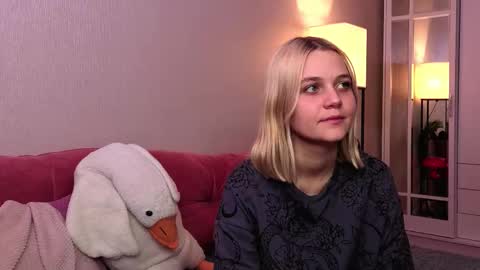 Snapshot of savannahshor chatting on 10.26.25 savannahshor online show from 10.26.25