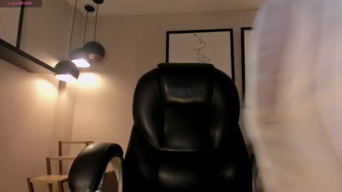 S a v a n n a h  online show from 10.13.25