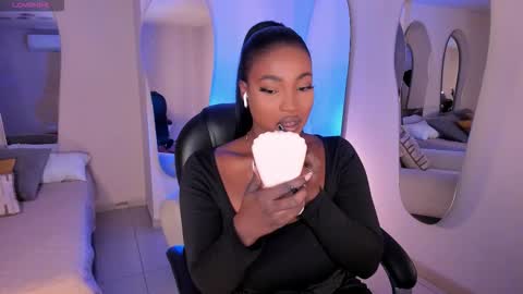 S a v a n n a h  online show from 02.15.26