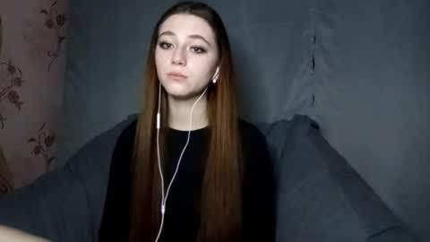 Snapshot of savannasotos chatting on 10.05.25 Sophie online show from 10.05.25