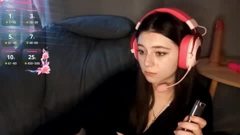 Snapshot of savannasotos chatting on 10.15.25 Sophie online show from 10.15.25