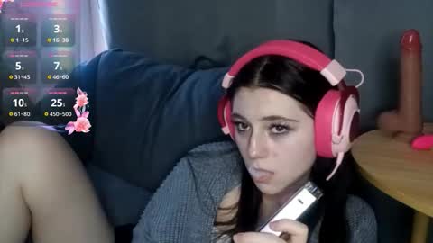 Snapshot of savannasotos chatting on 10.16.25 Sophie online show from 10.16.25