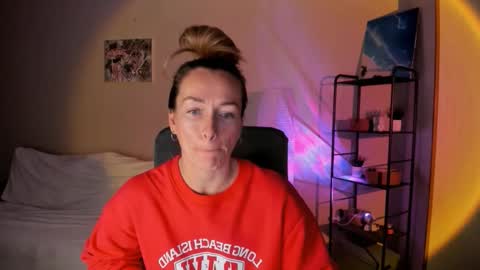 save the qween online show from 10.12.25