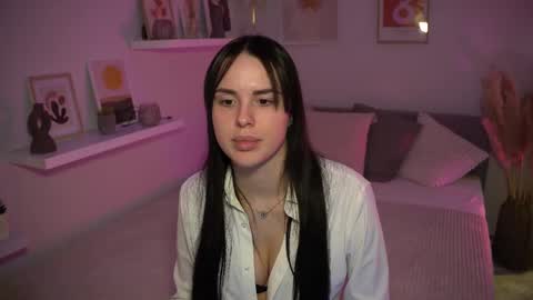 Naomi online show from 02.10.25
