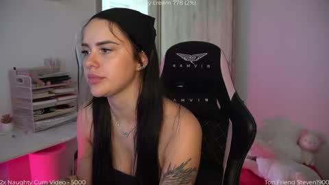 Snapshot of savvage_play chatting on 05.27.26 Naomi online show from 05.27.26