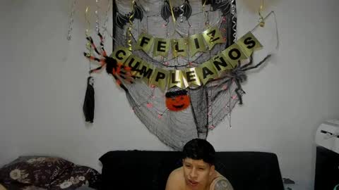 Snapshot of say_tony chatting on 10.16.25 say_tony online show from 10.16.25