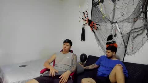 Snapshot of say_tony chatting on 10.19.25 say_tony online show from 10.19.25