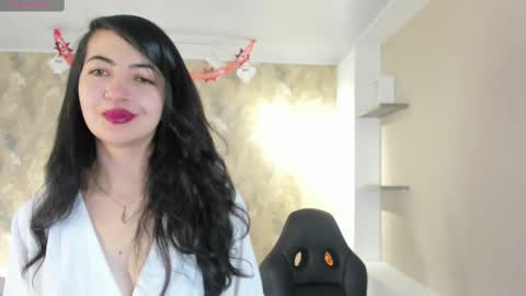 Saya Amaretto  online show from 10.16.25