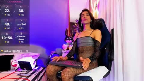Saylor Queen online show from 09.29.25