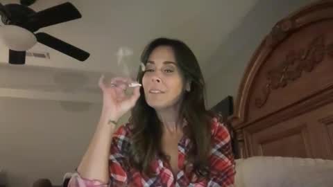 Good Girls Say Please...and Thank You online show from 10.13.25