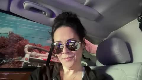 Good Girls Say Please...and Thank You online show from 02.20.26