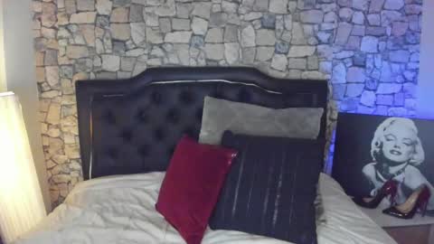 Snapshot of scarlat_diamond chatting on 10.27.25 Scarlat Diamond online show from 10.27.25