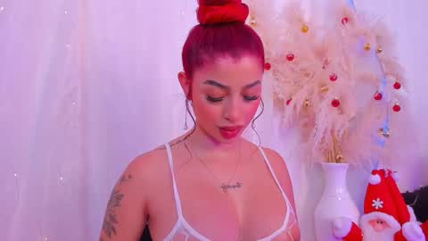 scarleett jones online show from 12.14.25