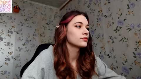 Snapshot of scarlet1flowers chatting on 03.18.26 Kira online show from 03.18.26