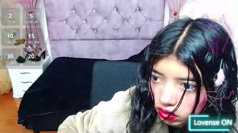 Snapshot of scarlet329665 chatting on 02.10.26 scarlet329665 online show from 02.10.26