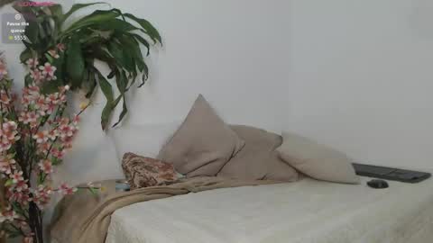 scarlet_100 online show from 04.05.26