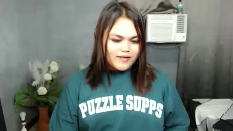 Snapshot of scarlet_enchantressxxx chatting on 10.23.25 scarlet_enchantressxxx online show from 10.23.25