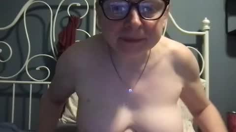 Snapshot of scarlet_envyy chatting on 09.09.25 scarlet_envyy online show from 09.09.25