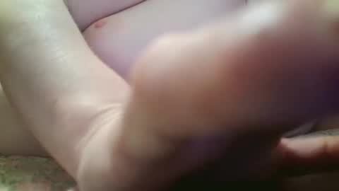 Snapshot of scarlet_envyy chatting on 10.02.25 scarlet_envyy online show from 10.02.25