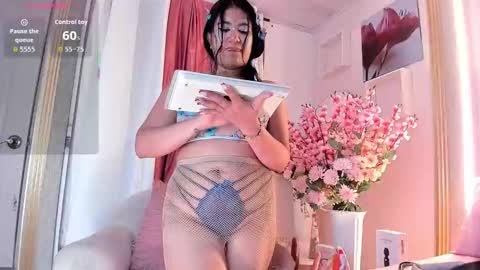 Snapshot of scarlet_fostt_ chatting on 10.31.25 Andrea online show from 10.31.25