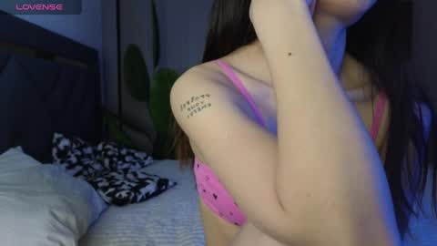 scarlet_ice online show from 04.06.26