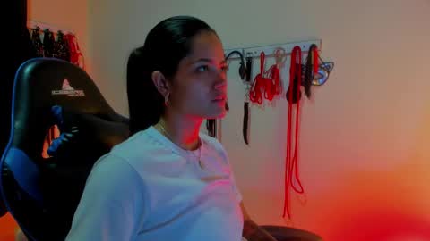 Snapshot of scarlet_kennedy98 chatting on 10.29.25 scarlet taylor kennedy online show from 10.29.25