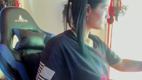 Snapshot of scarlet_kennedy98 chatting on 11.01.25 scarlet taylor kennedy online show from 11.01.25