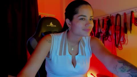 scarlet taylor kennedy online show from 12.05.25