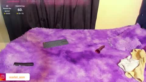 Snapshot of scarlet_tommy chatting on 10.08.25 scarlet_tommy online show from 10.08.25